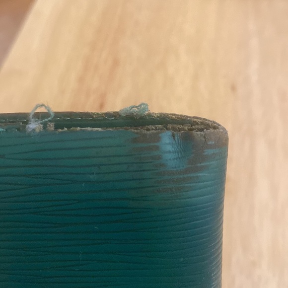 Louis Vuitton Wallet - Picture 10 of 15